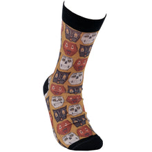 Load image into Gallery viewer, Vintage Style Halloween Faces Socks Primitives by Kathy